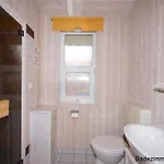 Hébergement de vacances 4 Personen Mit Privatem Bootsteg, Direkte Seelage, Kanu, Sauna Und Kaminofen In *