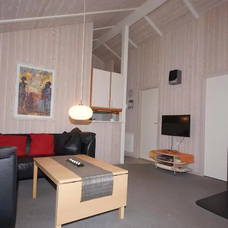 4 Personen Mit Privatem Bootsteg, Direkte Seelage, Kanu, Sauna Und Kaminofen In * Otterndorf