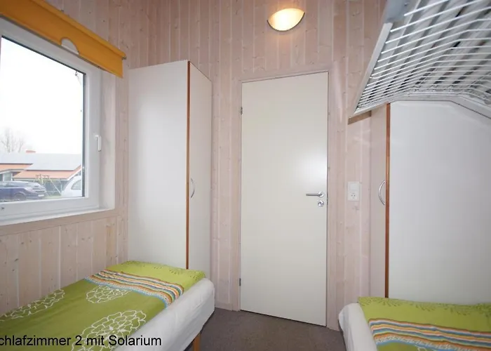 4 Personen Mit Privatem Bootsteg, Direkte Seelage, Kanu, Sauna Und Kaminofen In *